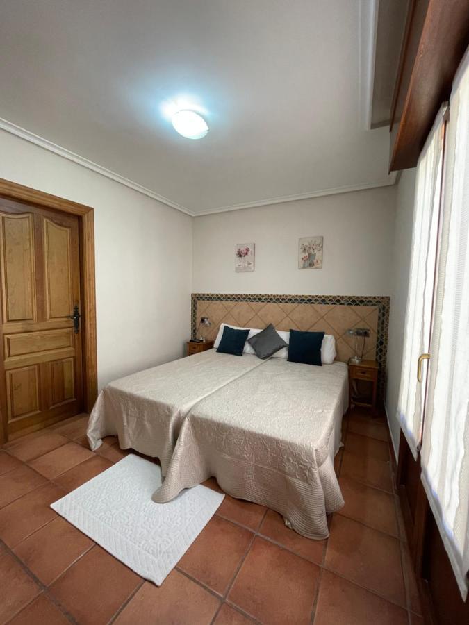Pension Biazteri La Guardia Exterior foto